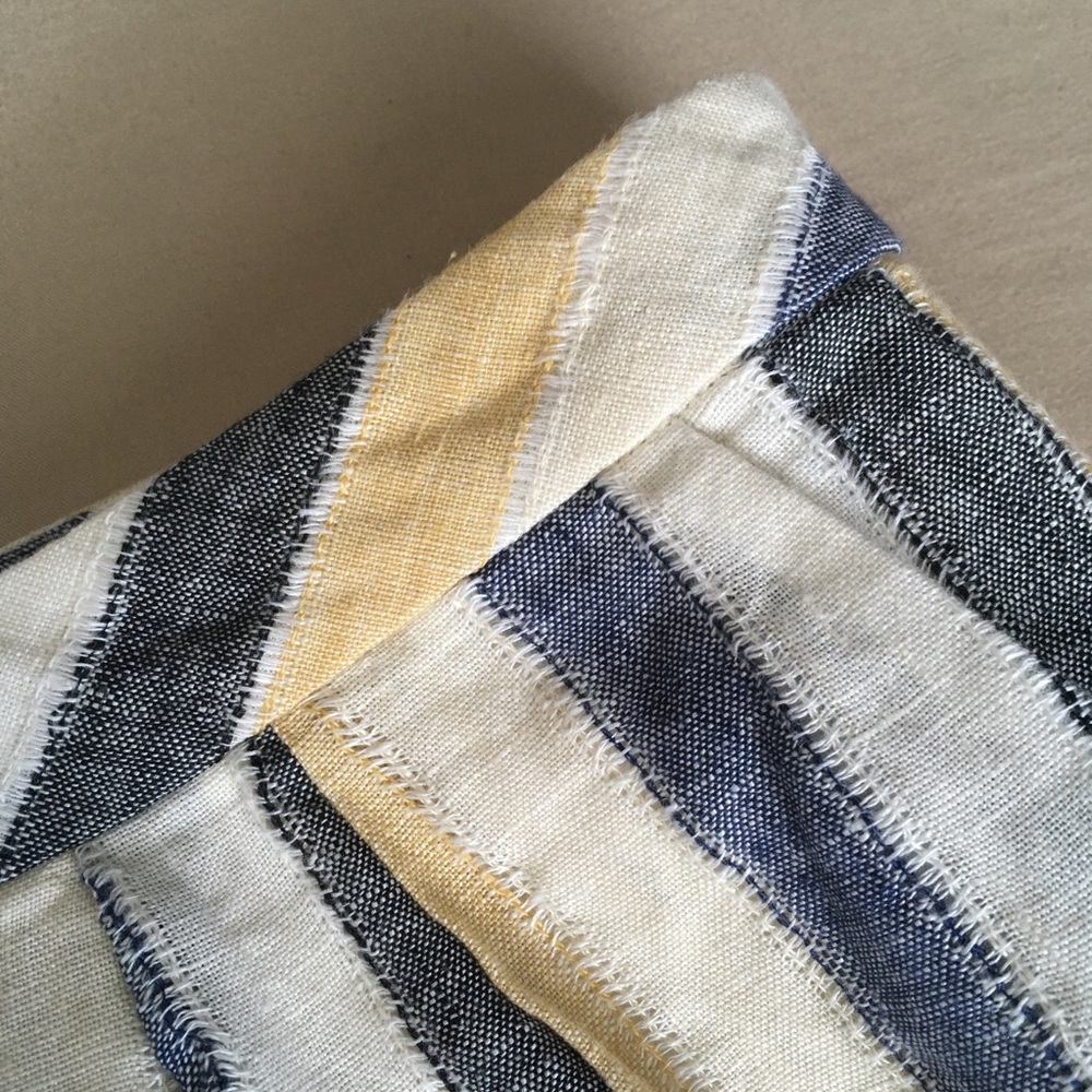 Striped Skirt With Buttons - Picture 5 of 7